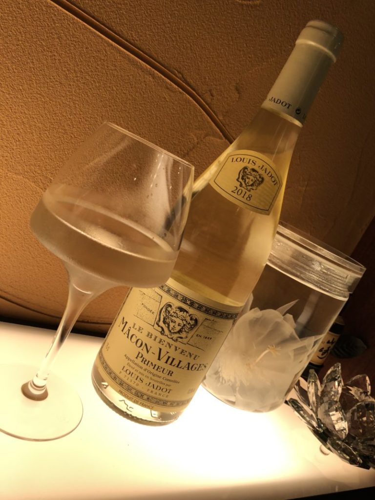 フランスの白ワイン　マコンヴィラージュ